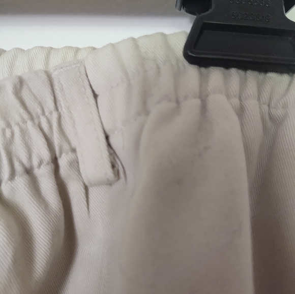 Kaki elastic waist shorts by The Tog Shop 18 w - Picture 2 of 4